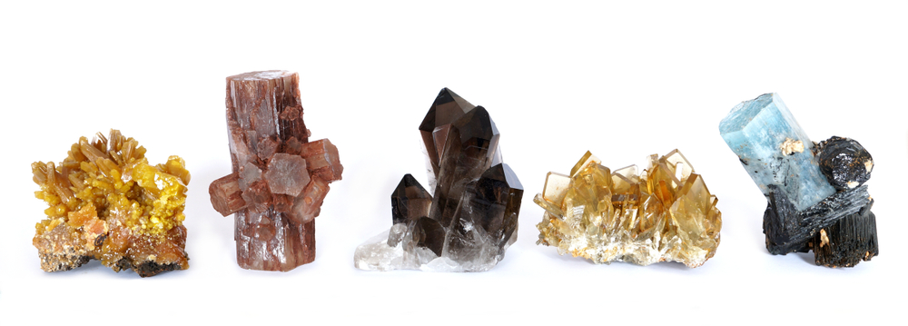 Identification-mineraux-tuto-guide-pierres-collection-reconnaitre-mineral-quartz-aragonite-baryte
