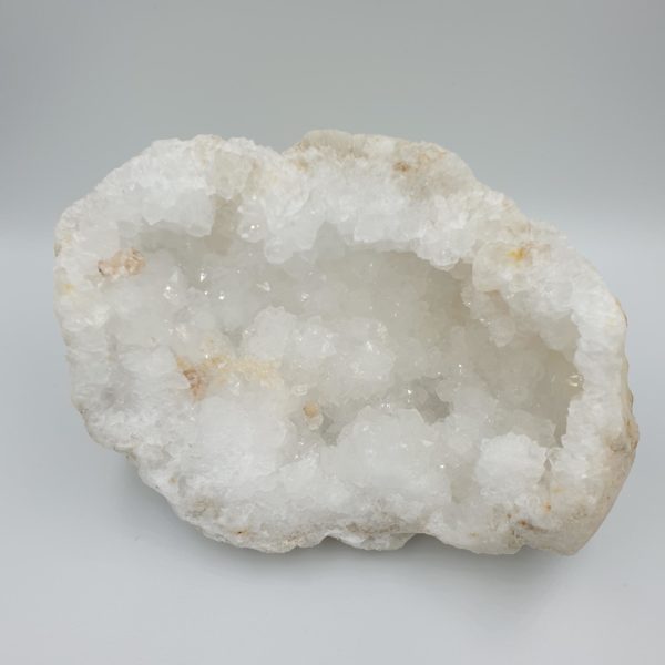 quartz-cristal-roche-lithotherapie-mineraux-bien-etre-pierres-naturelles