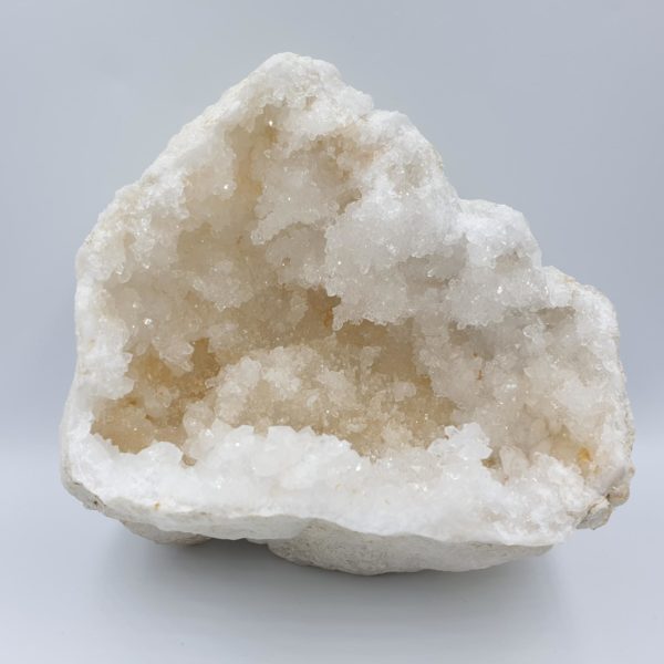 quartz-cristal-roche-lithotherapie-mineraux-bien-etre-pierres-naturelles