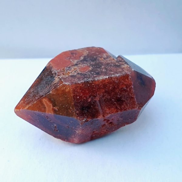 quartz-hyacinthe-compostelle-hematoide-cristal-rouge-mineraux-pierre-precieuse-naturelle-espagne-bitermine