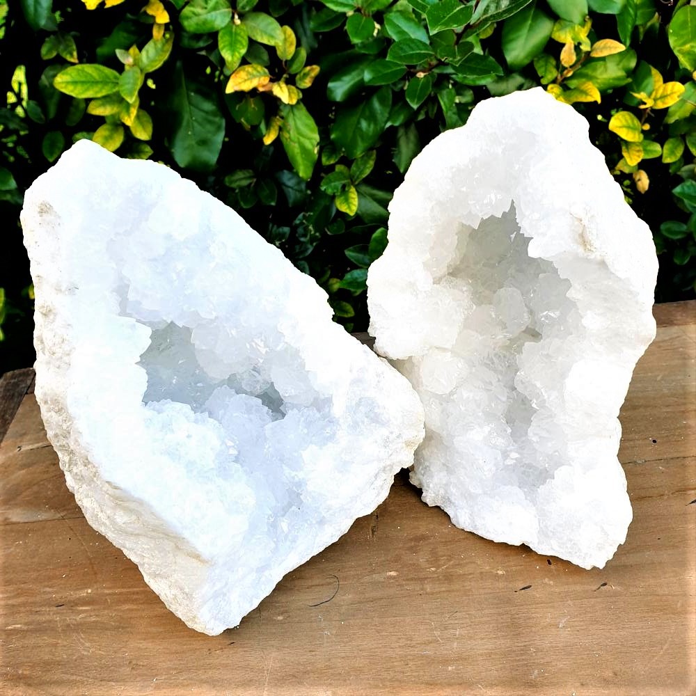 Quartz  cristal de roche . 13.41 ct. Bourg d'Oisans, Isère, France