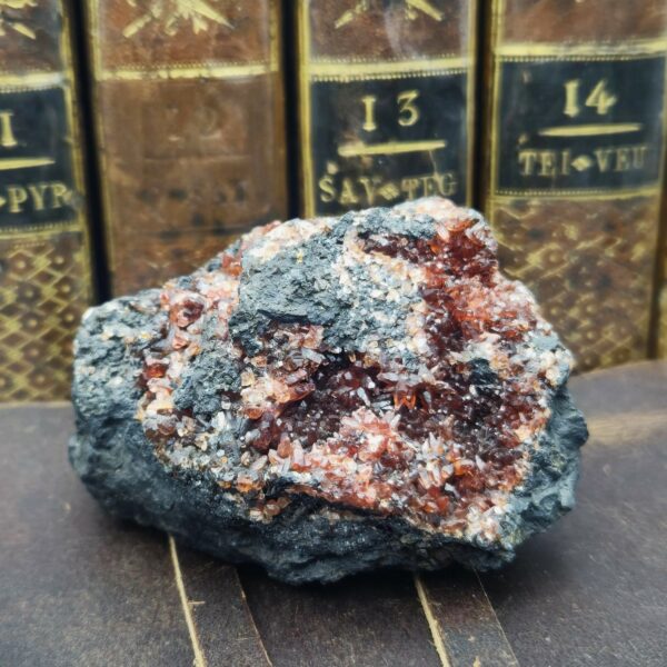 rhodochrosite-moanda-gabon-cristaux-rouges-collection-mineraux